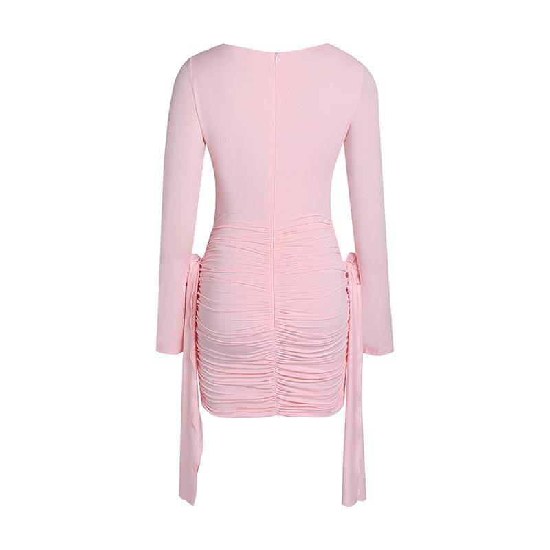 {{ product_title }} – Exklusive Damenmode für besondere Anlässe | HotFashionista.de