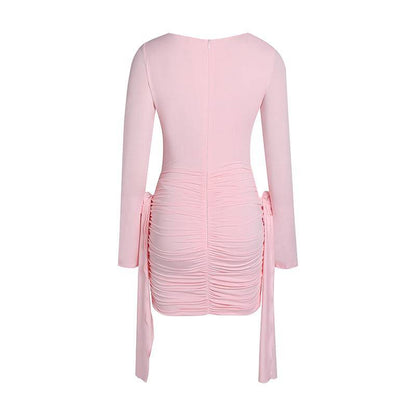 {{ product_title }} – Exklusive Damenmode für besondere Anlässe | HotFashionista.de