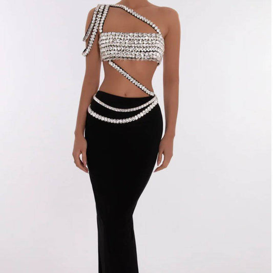 {{ product_title }} – Exklusive Damenmode für besondere Anlässe | HotFashionista.de