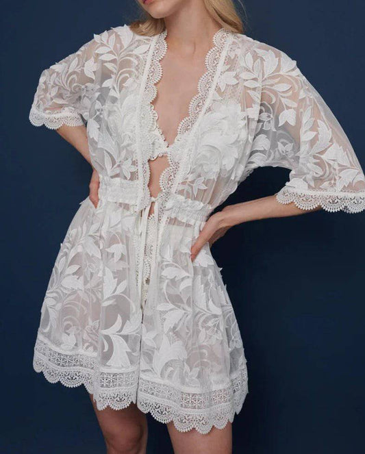 Produktbild von Elegantes Bandage-Maxikleid mit Diamanten – Bodenlang & Quadratkragen in s, erhältlich bei Hot Fashionista