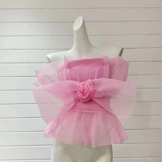 Produktbild von Elegantes Bandage-Maxikleid mit Diamanten – Bodenlang & Quadratkragen in s, erhältlich bei Hot Fashionista