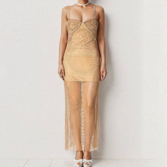 {{ product_title }} – Exklusive Damenmode für besondere Anlässe | HotFashionista.de