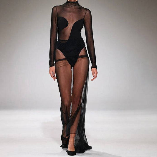 Produktbild von Elegantes Bandage-Maxikleid mit Diamanten – Bodenlang & Quadratkragen in S, erhältlich bei Hot Fashionista