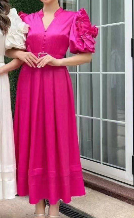 Produktbild von Elegantes Bandage-Maxikleid mit Diamanten – Bodenlang & Quadratkragen in S, erhältlich bei Hot Fashionista