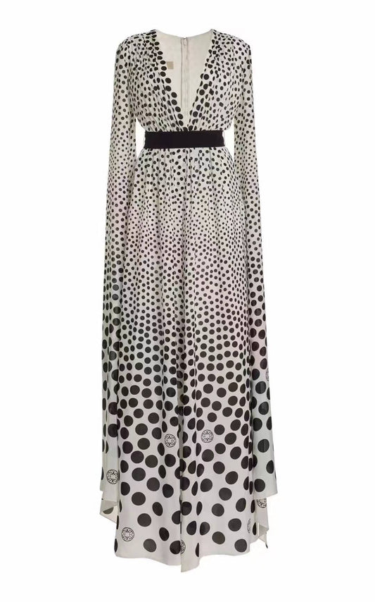 {{ product_title }} – Exklusive Damenmode für besondere Anlässe | HotFashionista.de