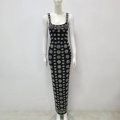 Elegantes Bandage-Maxikleid mit Diamanten – Bodenlang & Quadratkragen