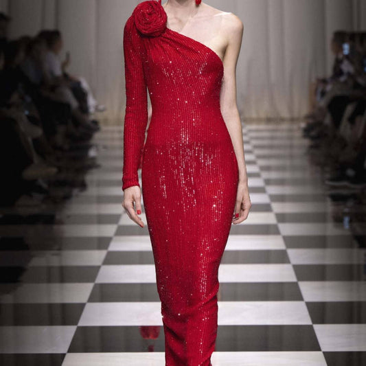 Produktbild von Elegantes Bandage-Maxikleid mit Diamanten – Bodenlang & Quadratkragen in XS, erhältlich bei Hot Fashionista