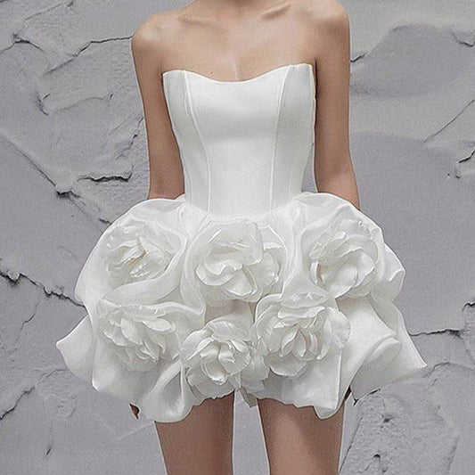 Produktbild von Elegantes Bandage-Maxikleid mit Diamanten – Bodenlang & Quadratkragen in XS, erhältlich bei Hot Fashionista