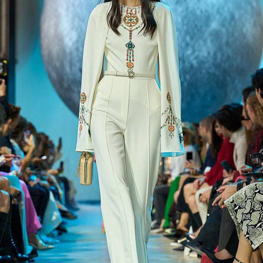 Produktbild von Elegantes Bandage-Maxikleid mit Diamanten – Bodenlang & Quadratkragen in S, erhältlich bei Hot Fashionista