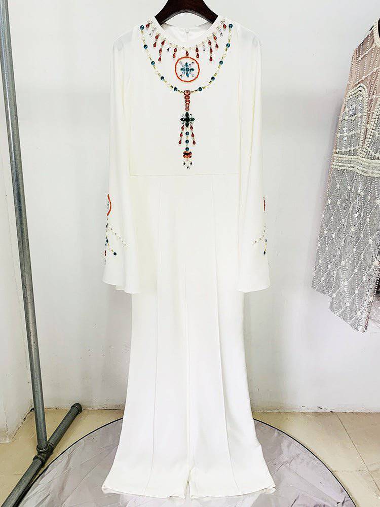 {{ product_title }} – Exklusive Damenmode für besondere Anlässe | HotFashionista.de