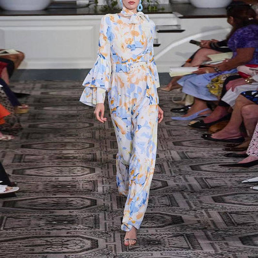 Produktbild von Elegantes Bandage-Maxikleid mit Diamanten – Bodenlang & Quadratkragen in S, erhältlich bei Hot Fashionista