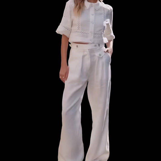 Produktbild von Elegantes Bandage-Maxikleid mit Diamanten – Bodenlang & Quadratkragen in White, erhältlich bei Hot Fashionista