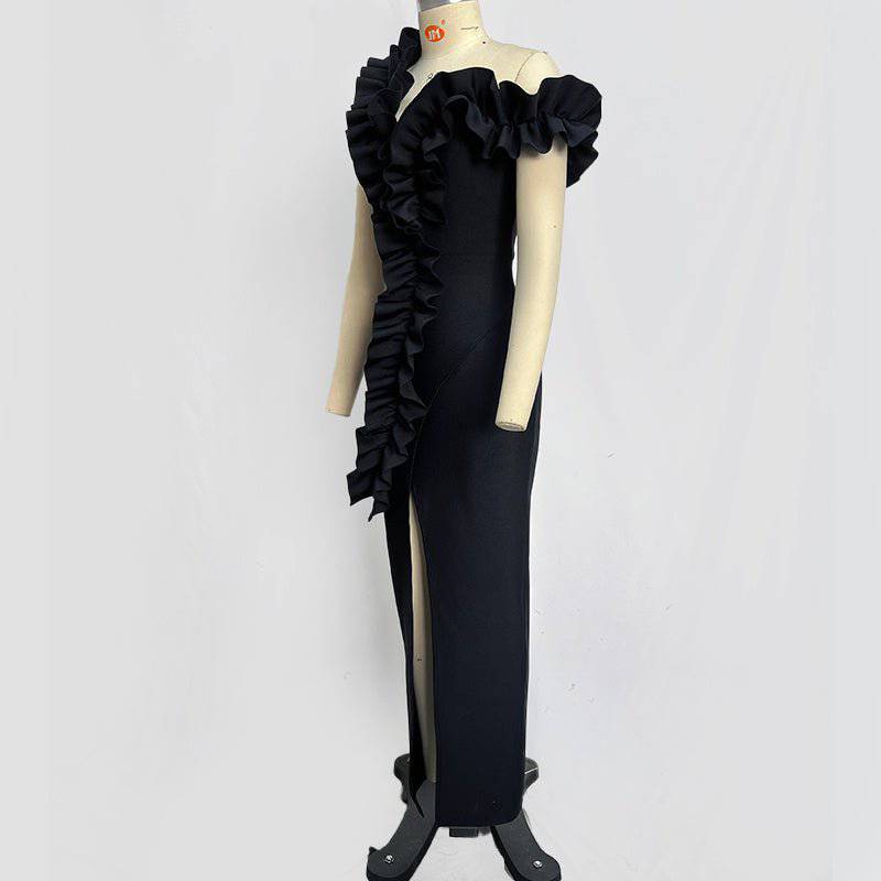 {{ product_title }} – Exklusive Damenmode für besondere Anlässe | HotFashionista.de