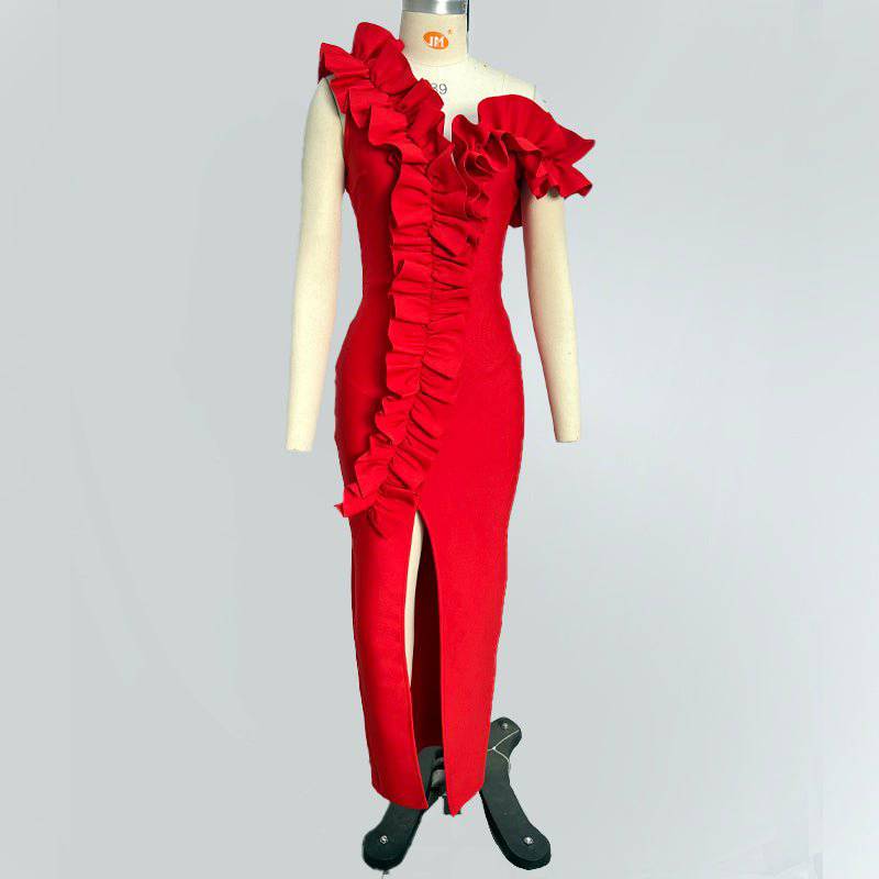 {{ product_title }} – Exklusive Damenmode für besondere Anlässe | HotFashionista.de