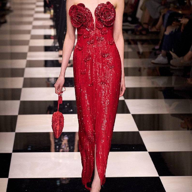 Produktbild von Elegantes Bandage-Maxikleid mit Diamanten – Bodenlang & Quadratkragen in S, erhältlich bei Hot Fashionista
