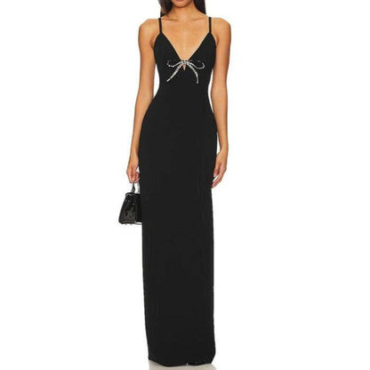 {{ product_title }} – Exklusive Damenmode für besondere Anlässe | HotFashionista.de