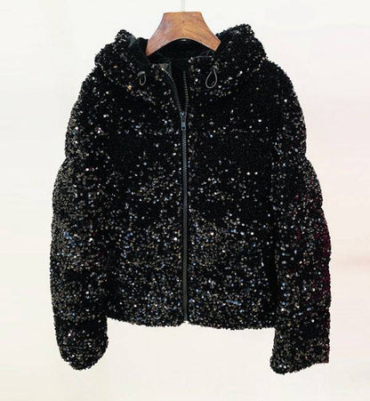 {{ product_title }} – Exklusive Damenmode für besondere Anlässe | HotFashionista.de