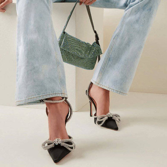 Produktbild von Elegantes Bandage-Maxikleid mit Diamanten – Bodenlang & Quadratkragen in Black, erhältlich bei Hot Fashionista