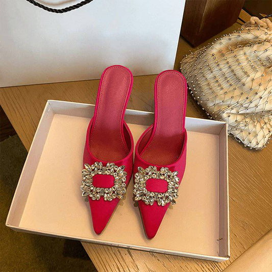 Produktbild von Elegantes Bandage-Maxikleid mit Diamanten – Bodenlang & Quadratkragen in Red, erhältlich bei Hot Fashionista