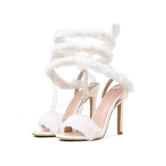 Produktbild von Elegantes Bandage-Maxikleid mit Diamanten – Bodenlang & Quadratkragen in White, erhältlich bei Hot Fashionista