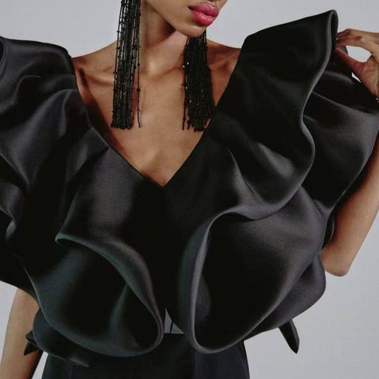 Produktbild von Elegantes Bandage-Maxikleid mit Diamanten – Bodenlang & Quadratkragen in Black, erhältlich bei Hot Fashionista