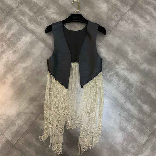 {{ product_title }} – Exklusive Damenmode für besondere Anlässe | HotFashionista.de