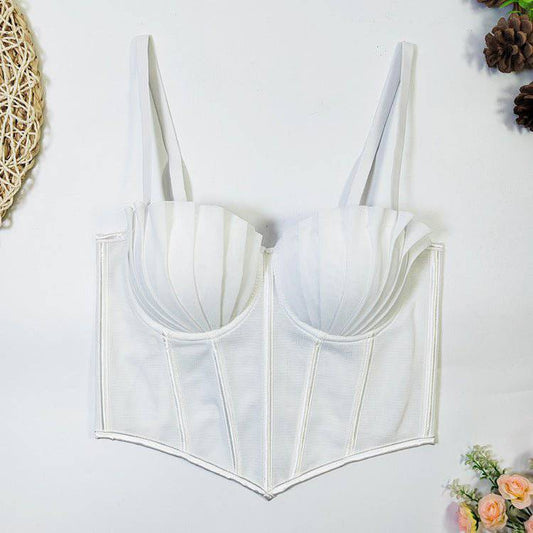 Produktbild von Elegantes Bandage-Maxikleid mit Diamanten – Bodenlang & Quadratkragen in White, erhältlich bei Hot Fashionista