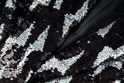 Elegantes Bandage-Maxikleid mit Diamanten – Bodenlang & Quadratkragen