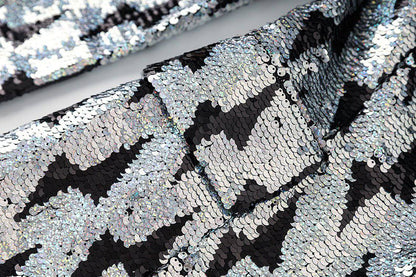Elegantes Bandage-Maxikleid mit Diamanten – Bodenlang & Quadratkragen