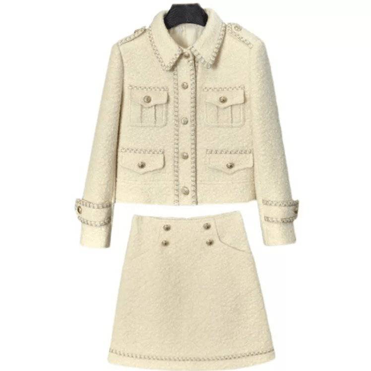 Produktbild von Elegantes Bandage-Maxikleid mit Diamanten – Bodenlang & Quadratkragen in Ivory, erhältlich bei Hot Fashionista