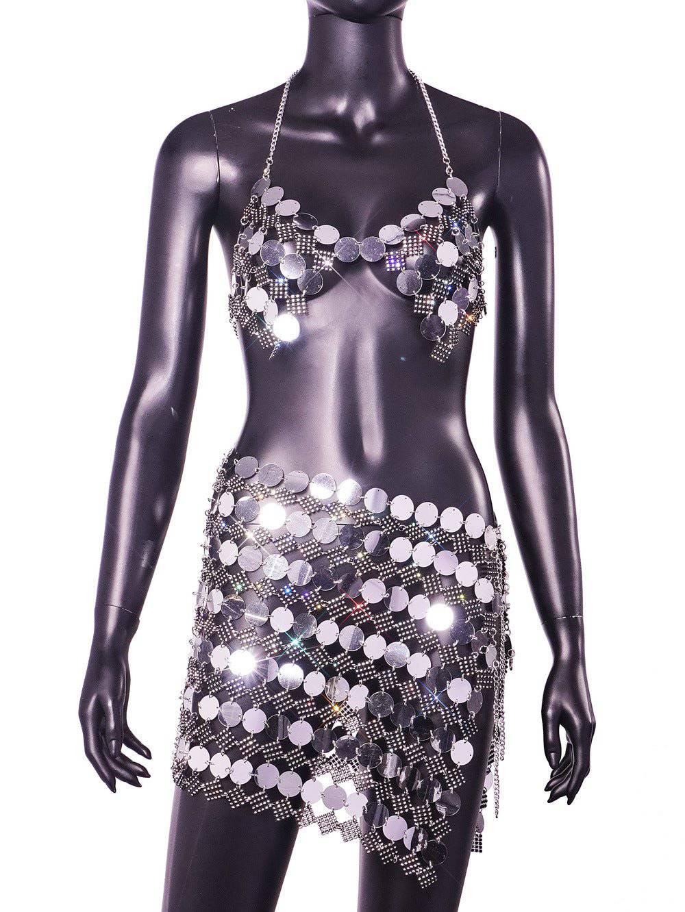 {{ product_title }} – Exklusive Damenmode für besondere Anlässe | HotFashionista.de