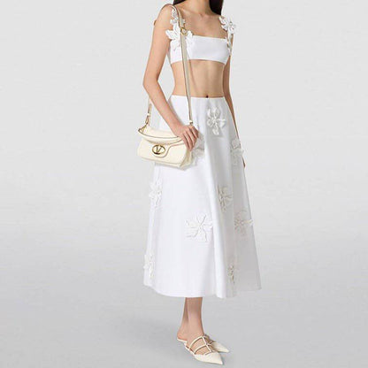 {{ product_title }} – Exklusive Damenmode für besondere Anlässe | HotFashionista.de