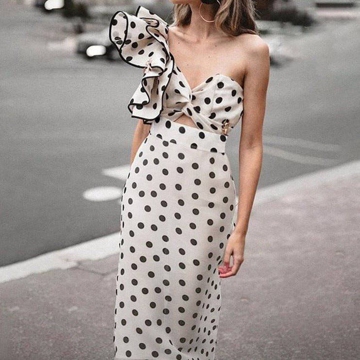 {{ product_title }} – Exklusive Damenmode für besondere Anlässe | HotFashionista.de
