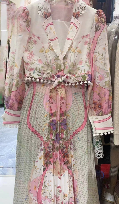 {{ product_title }} – Exklusive Damenmode für besondere Anlässe | HotFashionista.de