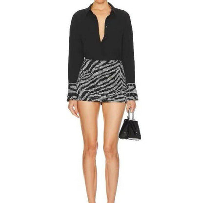 {{ product_title }} – Exklusive Damenmode für besondere Anlässe | HotFashionista.de