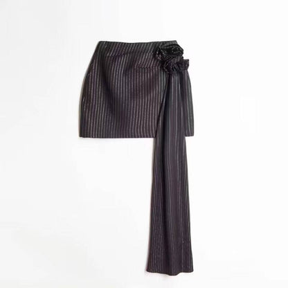 Elegantes Bandage-Maxikleid mit Diamanten – Bodenlang & Quadratkragen