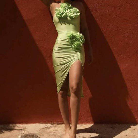 Produktbild von Elegantes Bandage-Maxikleid mit Diamanten – Bodenlang & Quadratkragen in Default Title, erhältlich bei Hot Fashionista