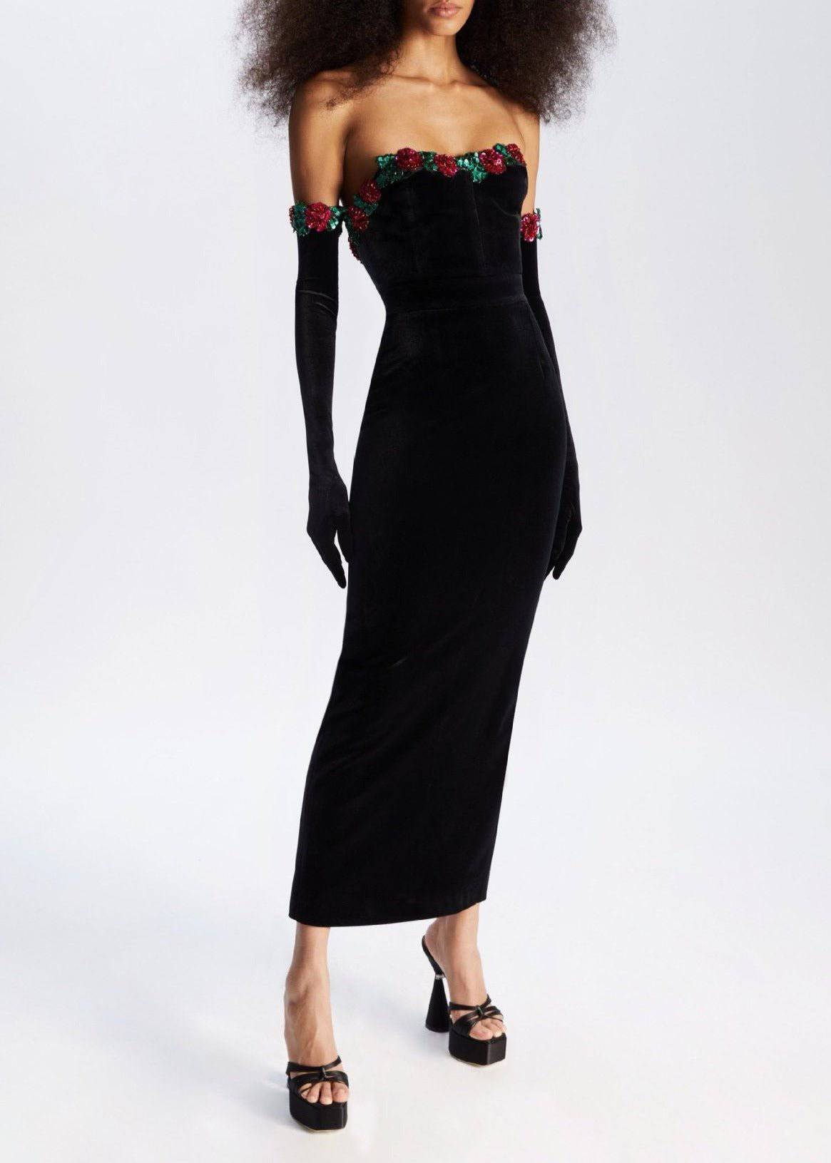 {{ product_title }} – Exklusive Damenmode für besondere Anlässe | HotFashionista.de