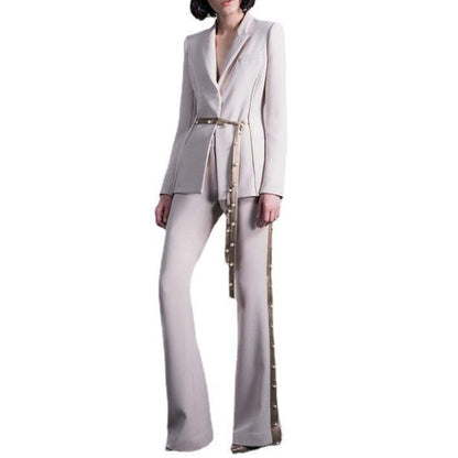 Produktbild von Elegantes Bandage-Maxikleid mit Diamanten – Bodenlang & Quadratkragen in XS, erhältlich bei Hot Fashionista