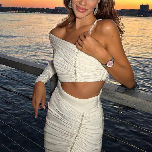 {{ product_title }} – Exklusive Damenmode für besondere Anlässe | HotFashionista.de