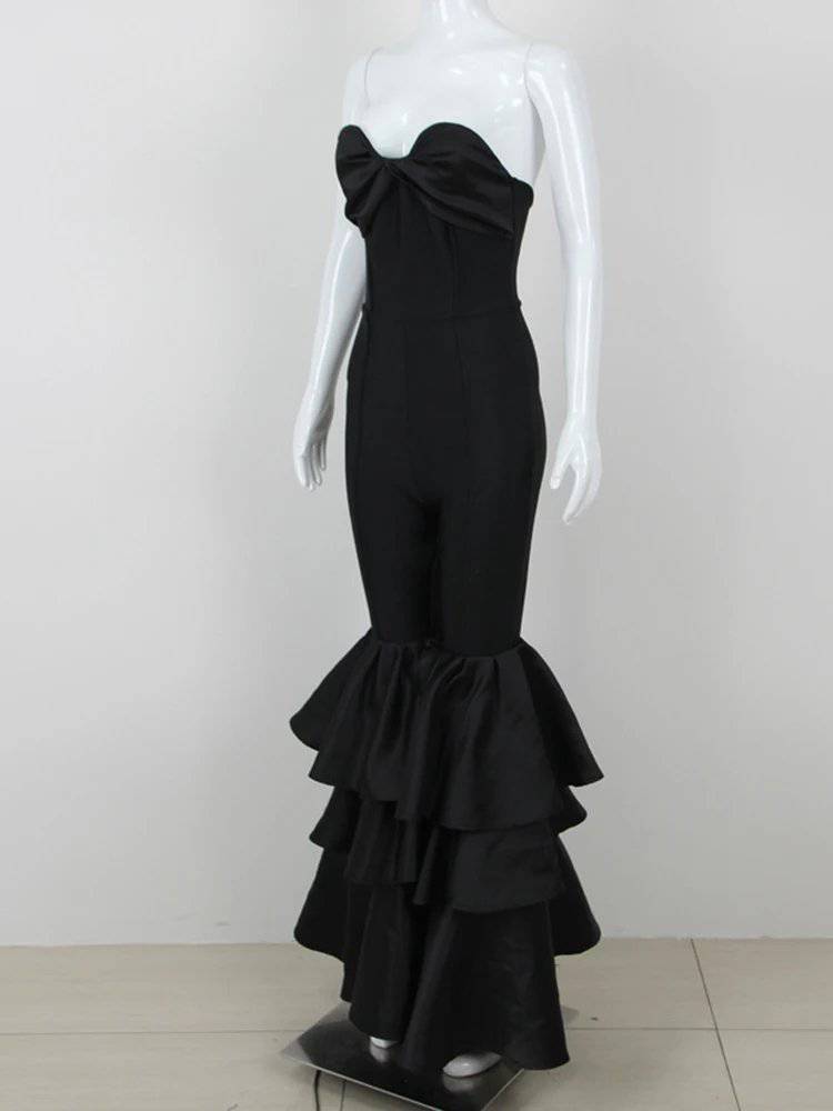 Elegantes Bandage-Maxikleid mit Diamanten – Bodenlang & Quadratkragen