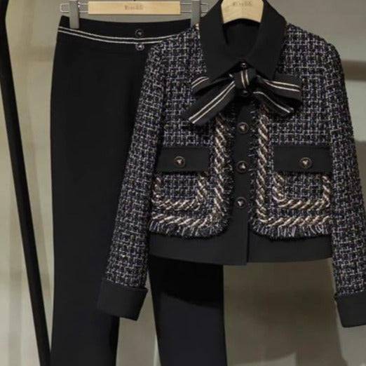 Produktbild von Elegantes Bandage-Maxikleid mit Diamanten – Bodenlang & Quadratkragen in Black, erhältlich bei Hot Fashionista