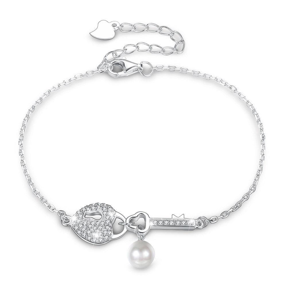 Produktbild von Elegantes Bandage-Maxikleid mit Diamanten – Bodenlang & Quadratkragen in Silver Plated, erhältlich bei Hot Fashionista