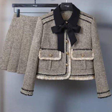 Elegantes Bandage-Maxikleid mit Diamanten – Bodenlang & Quadratkragen