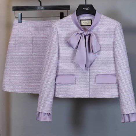 Elegantes Bandage-Maxikleid mit Diamanten – Bodenlang & Quadratkragen