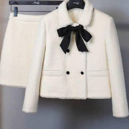 {{ product_title }} – Exklusive Damenmode für besondere Anlässe | HotFashionista.de